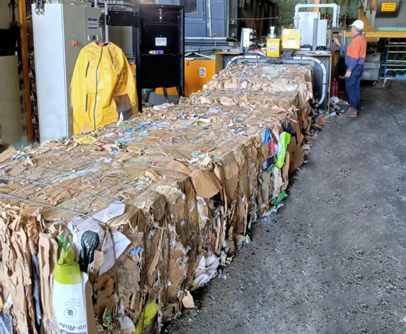Wielofunkcyjne i wysokowydajne rozwiązanie do prasowania dla wiodącego australijskiego centrum recyklingu