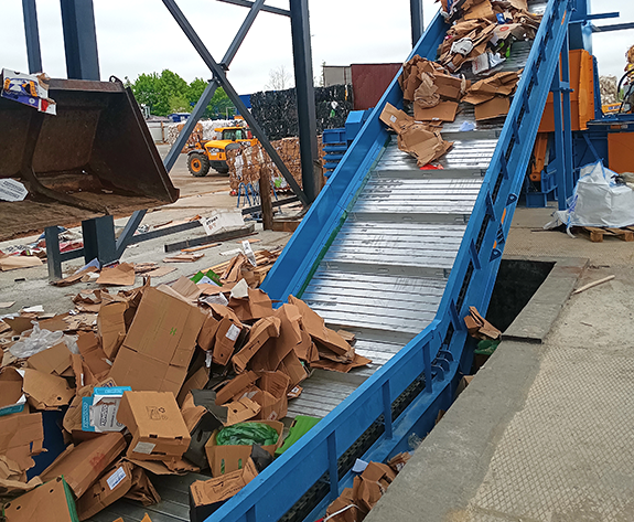 Wielofunkcyjne rozwiązanie w postaci pras belujących dla białoruskiego centrum recyklingu